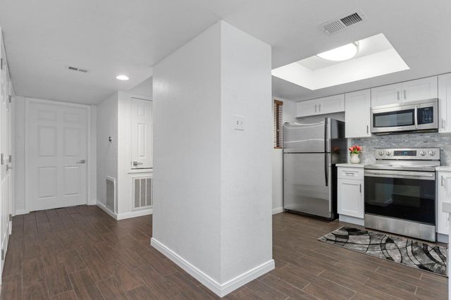 4444 Victory Drive Drive 1108, Houston, TX 77088