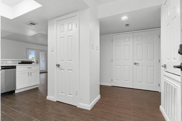 4444 Victory Drive Drive 1108, Houston, TX 77088