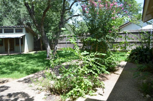 12800 Stepping Stone CV, Austin, TX 78727
