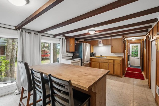 N2220 Foster ROAD S, Oostburg, WI 53070