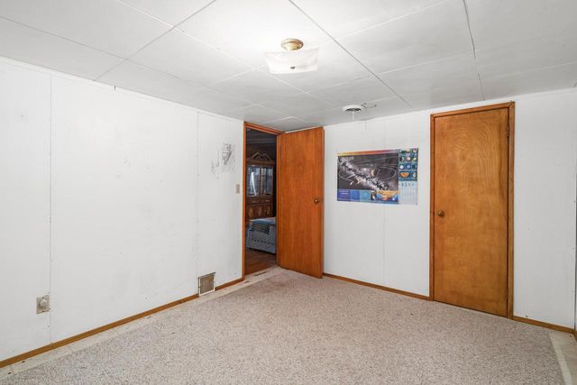 N2220 Foster ROAD S, Oostburg, WI 53070