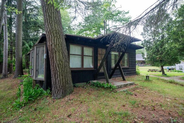 N2220 Foster ROAD S, Oostburg, WI 53070