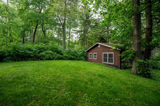 N2220 Foster ROAD S, Oostburg, WI 53070