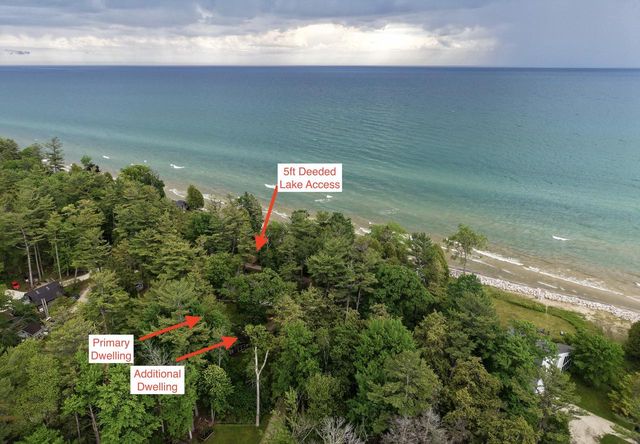 N2220 Foster ROAD S, Oostburg, WI 53070