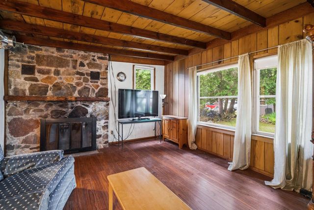 N2220 Foster ROAD S, Oostburg, WI 53070