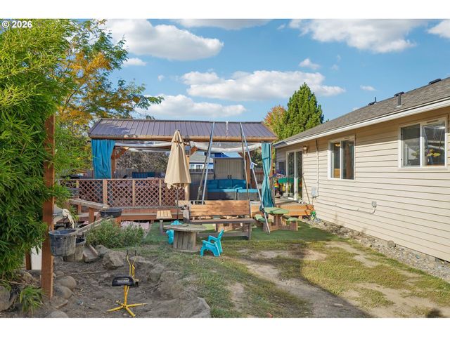1308 Sw 2ND Ave, Battle Ground, WA 98604