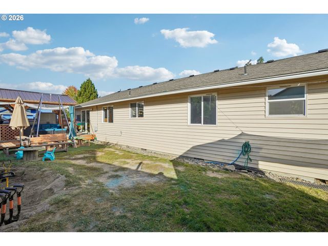1308 Sw 2ND Ave, Battle Ground, WA 98604