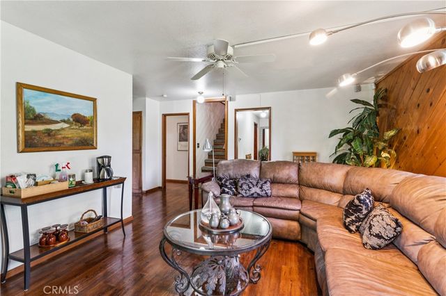 901 Nesthorn, Crestline, CA 92325