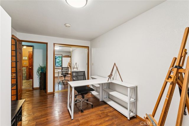 901 Nesthorn, Crestline, CA 92325
