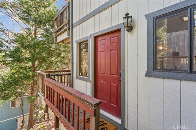 901 Nesthorn, Crestline, CA 92325