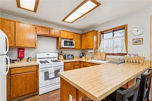 901 Nesthorn, Crestline, CA 92325