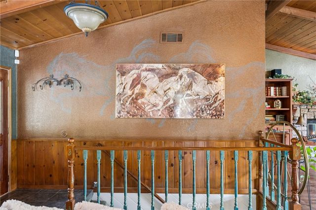 901 Nesthorn, Crestline, CA 92325
