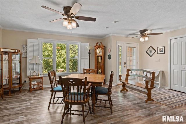 644 MAGNOLIA Drive, Chatham, IL 62629