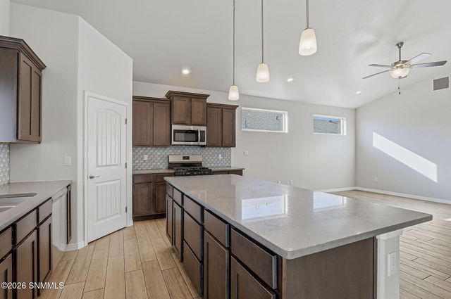 3921 Pacific Loop, Las Cruces, NM 88012