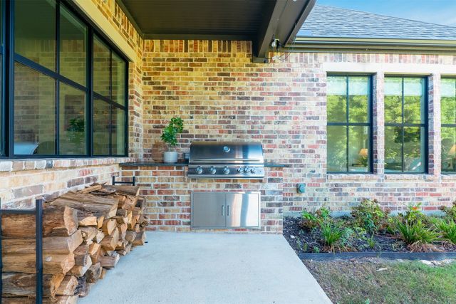 631 San Saba W, Midlothian, TX 76065