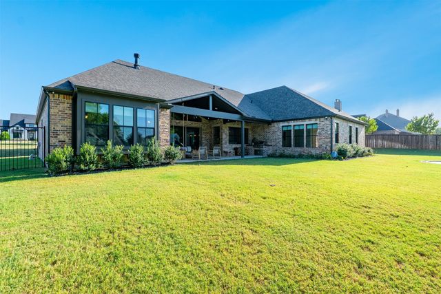631 San Saba W, Midlothian, TX 76065