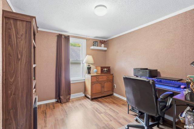 3513 2ND Street, East Moline, IL 61244