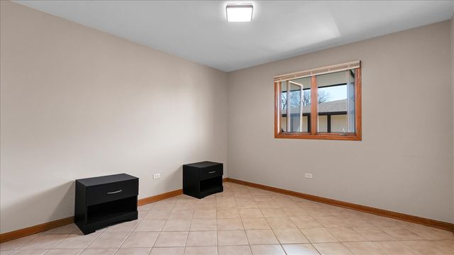 10985 S 84th Avenue 3B, Palos Hills, IL 60465