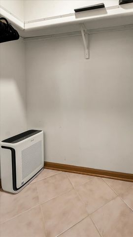 10985 S 84th Avenue 3B, Palos Hills, IL 60465