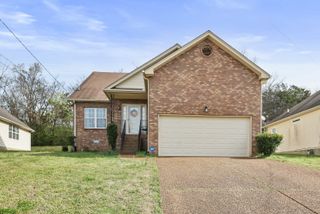1021 Chateau Valley Ct, Nashville, TN 37207