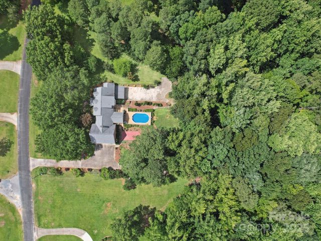 394 E Goldmine Road, Wadesboro, NC 28170