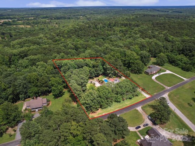 394 E Goldmine Road, Wadesboro, NC 28170