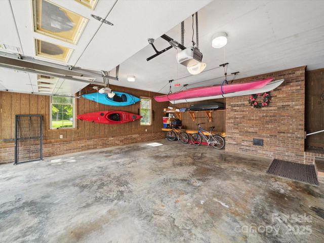 394 E Goldmine Road, Wadesboro, NC 28170