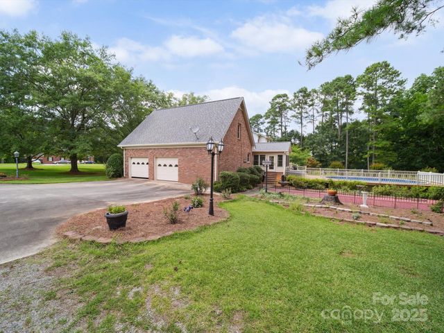 394 E Goldmine Road, Wadesboro, NC 28170