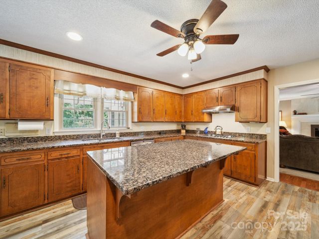 394 E Goldmine Road, Wadesboro, NC 28170