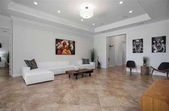 3910 Glacier CT, Naples, FL 34119