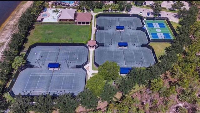 3910 Glacier CT, Naples, FL 34119