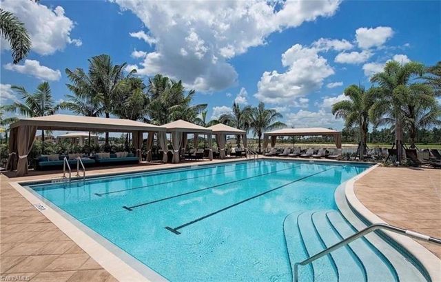 3910 Glacier CT, Naples, FL 34119