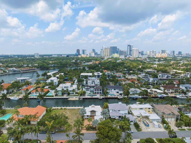 449 Bontona Avenue, Fort Lauderdale, FL 33301