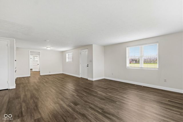 7974 W 300 N, Greenfield, IN 46140
