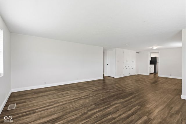 7974 W 300 N, Greenfield, IN 46140