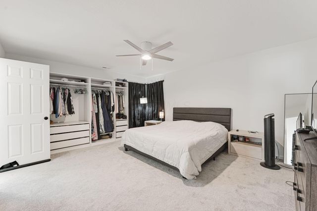 1017 Queen Bee Place, Grove City, OH 43123