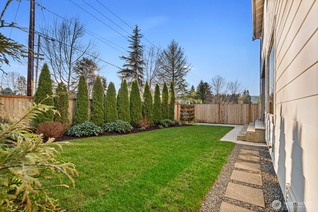 4526 327th Place NE, Carnation, WA 98014