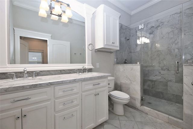 2114 Bidwell, Houston, TX 77018