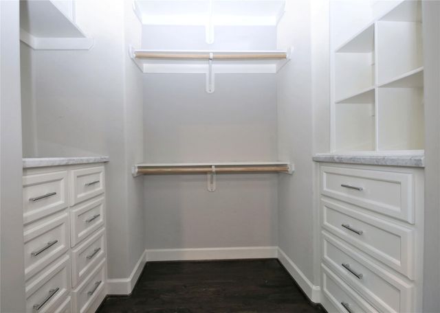 2114 Bidwell, Houston, TX 77018