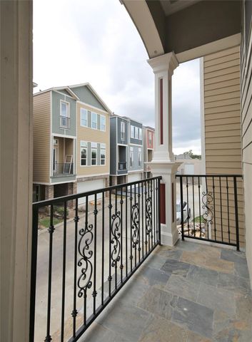 2114 Bidwell, Houston, TX 77018