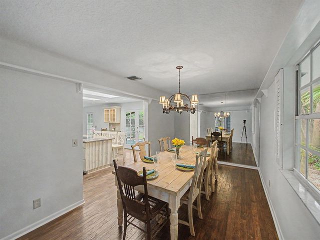 14 Emarita Way, Sewalls Point, FL 34996