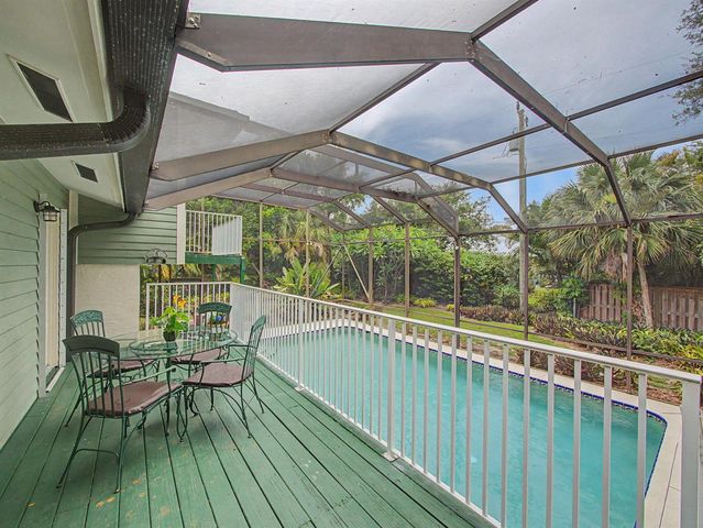 14 Emarita Way, Sewalls Point, FL 34996