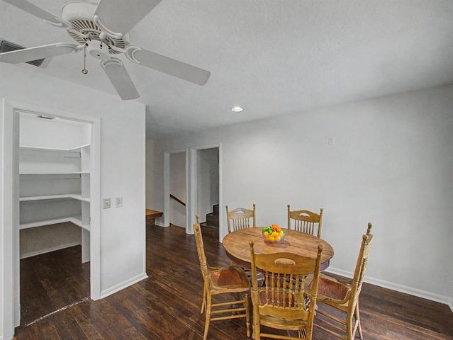14 Emarita Way, Sewalls Point, FL 34996
