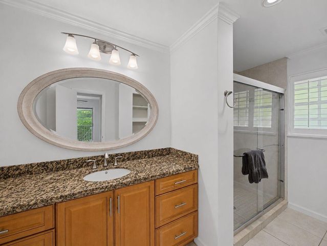 14 Emarita Way, Sewalls Point, FL 34996