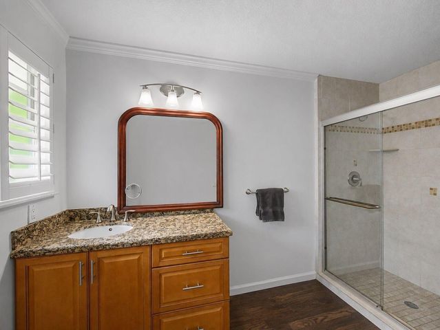 14 Emarita Way, Sewalls Point, FL 34996
