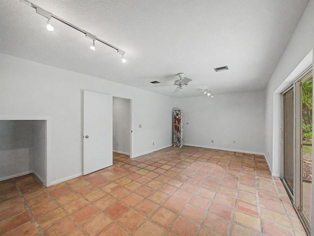 14 Emarita Way, Sewalls Point, FL 34996