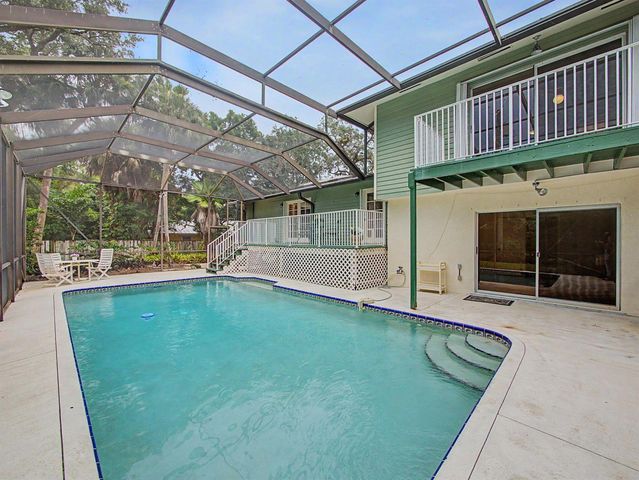14 Emarita Way, Sewalls Point, FL 34996