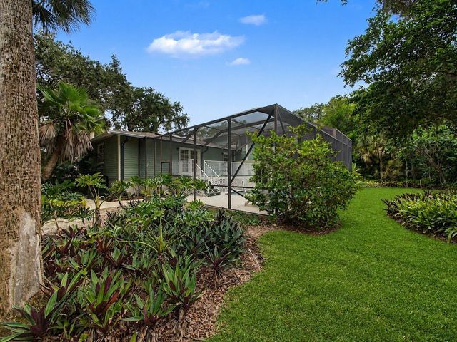 14 Emarita Way, Sewalls Point, FL 34996