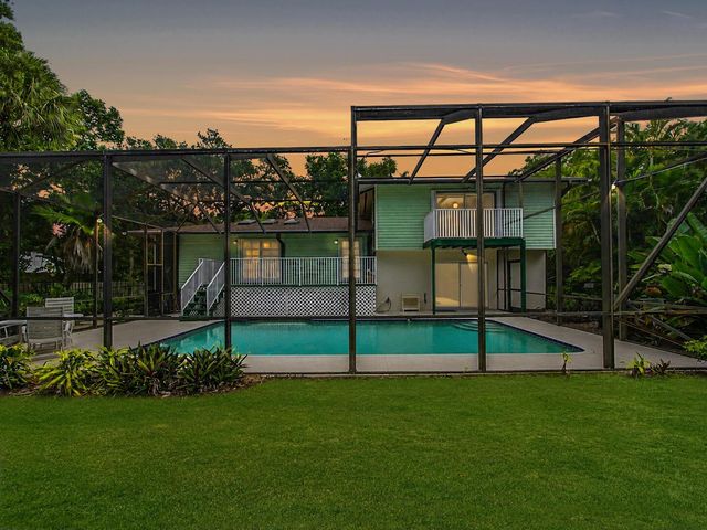 14 Emarita Way, Sewalls Point, FL 34996