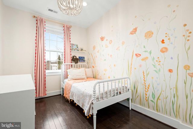 5304 8TH ST NW, Washington, DC 20011